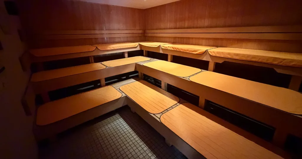 魚沼地域最大級「24人」も入れるミオンなかさとの巨大サウナ