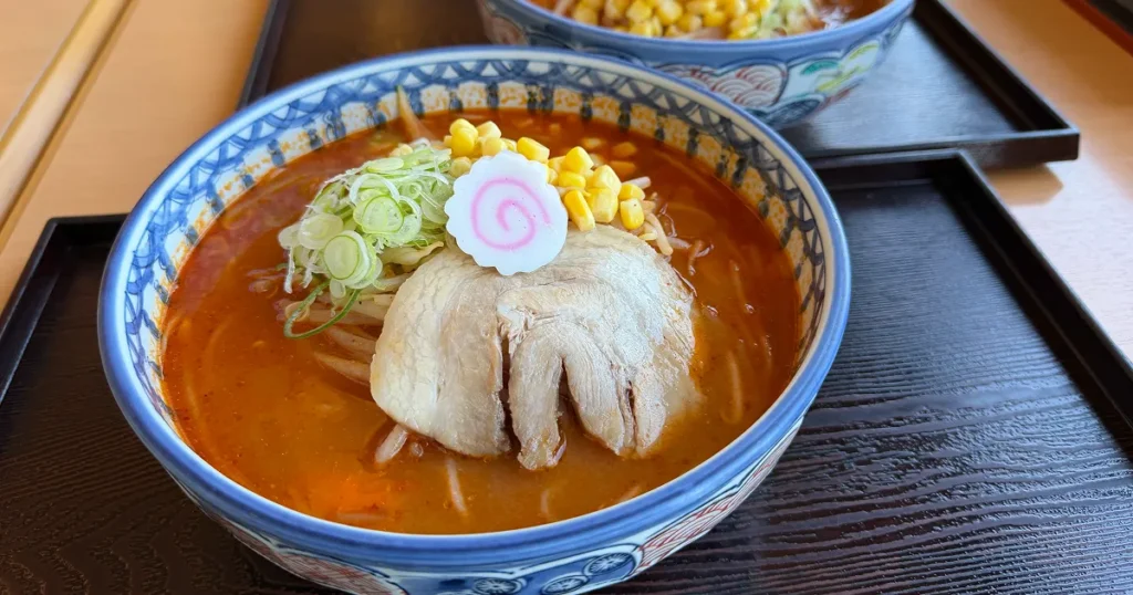 ミオンなかさとさんの食事「辛味噌ラーメン」
