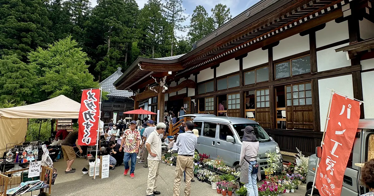 水龍アンティークマーケットの魅力