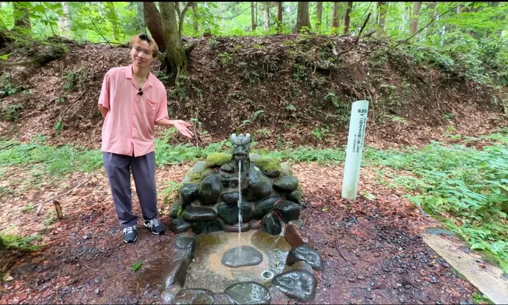 名水百選「龍ヶ窪」