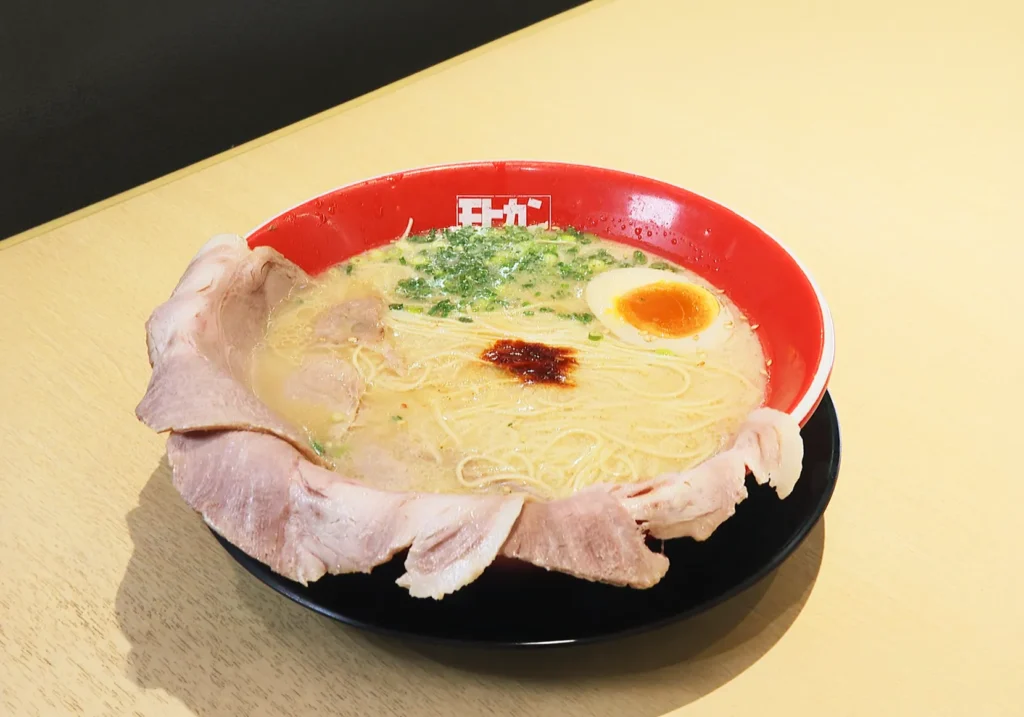 久留米豚骨ラーメン【店名:モヒカンらーめん】